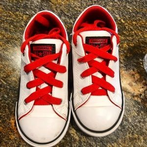 Converse toddler shoes, size 9